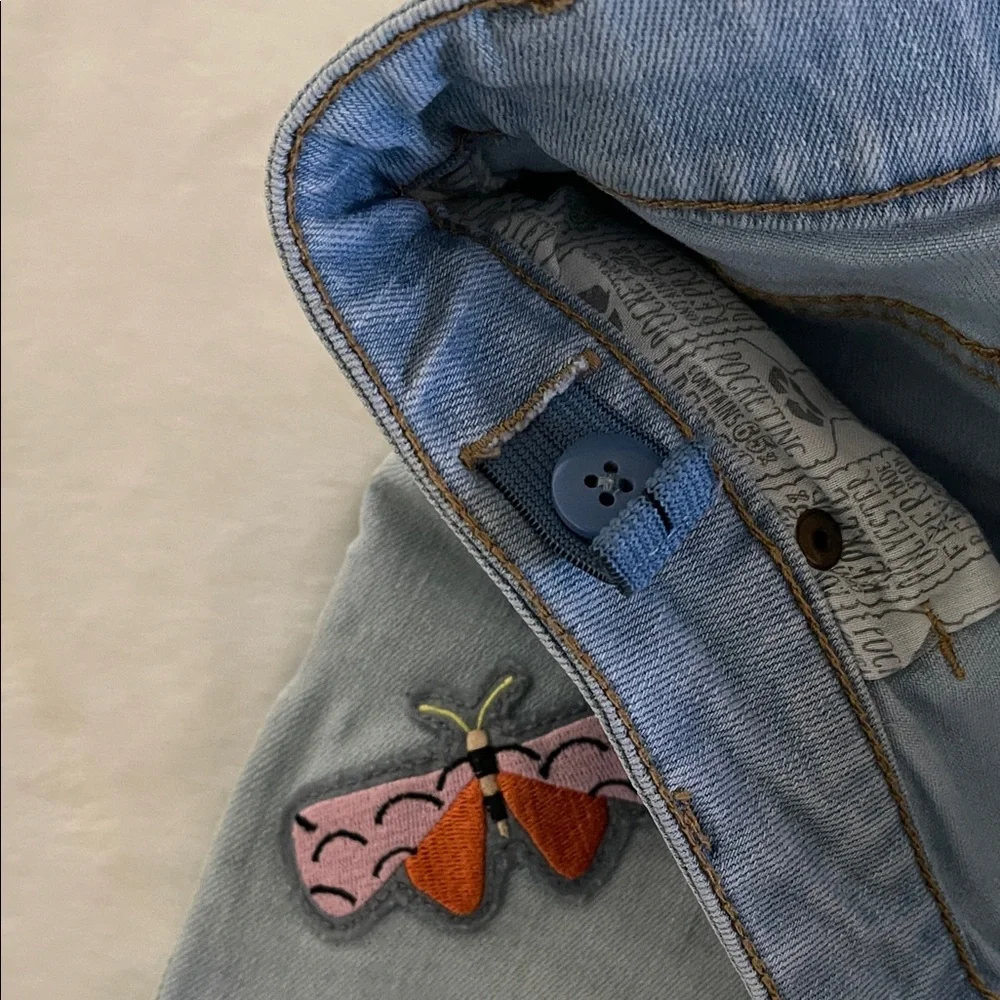 Cat & Jack Light Blue Jean Shorts with Butterfly Accents SZ 10/12 - Picture 4 of 4